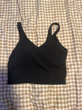 Black Scoop Neck Crop Tank Top - Women